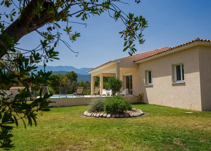 Clara Piscine Chauffee Prunelli-di-Fiumorbo